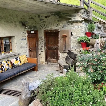 Cabin On The River In Valtellina Grosio